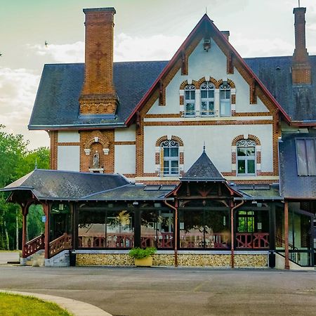 Hotel-Restaurant Domaine De La Grande Garenne Neuvy-sur-Barangeon Eksteriør billede